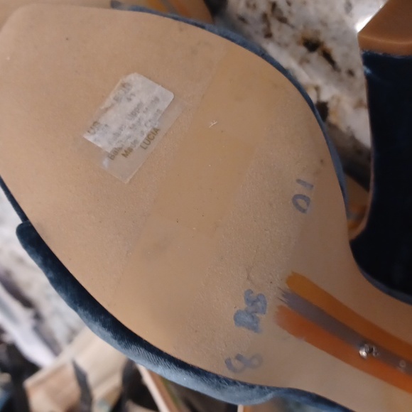 SAM EDELMAN LUCIA ANKLE STRAP VELVET SANDALS $160 - Picture 6 of 7